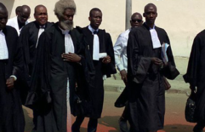 Les avocats de Ousmane Sonko réagissent aux événements survenus devant les locaux de la Direction générale des élections