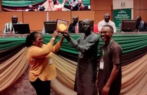 L’honorable député Abdoulaye Vilane du Sénégal honoré par l’Association des correspondants législatifs ouest-africains
