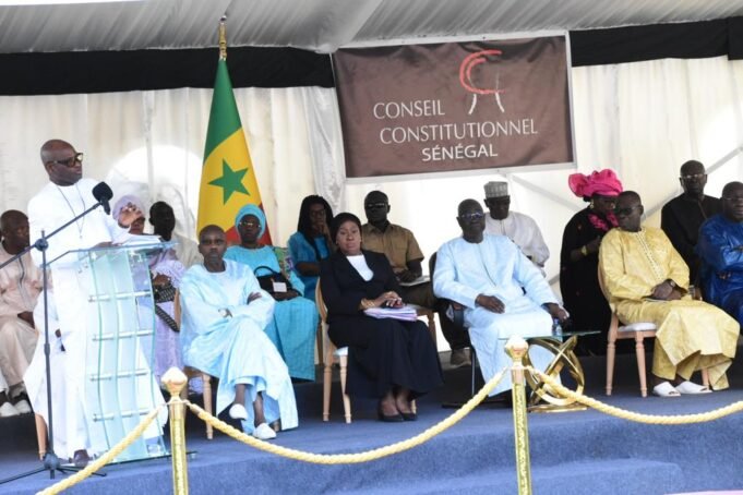 Exigence de parrainages pour les candidats à la présidentielle