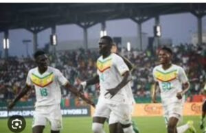 Le Sénégal élimine la Guinée avec un score de 2-0, Pape Abdoulaye Seck élu meilleur joueur