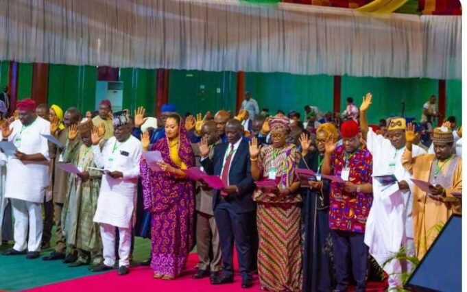 Le sénateur Jibrin Barau devient président intérimaire de la sixième législature du Parlement de la CEDEAO