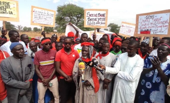 Ngogom: Les populations locales défendent leurs terres contre ce qu’ils appellent l’accaparement municipal