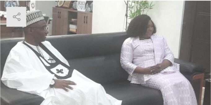 Le Président de la Cour de Justice de la CEDEAO Réaffirme l’Engagement de Coopération avec le Parlement de la CEDEAO