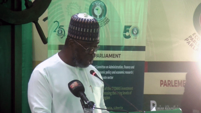 Hon. Snowe appelle la CEDEAO à transformer sa politique d’investissement pour juguler l’“urgence sociale” du chômage des jeunes