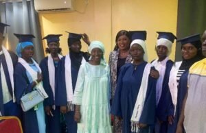 Remise de diplômes au CFP de Mbacké : 40 nouveaux professionnels formés en coiffure, restauration et santé communautaire.