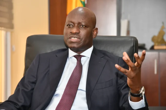 Urgent – Dakar : Abass Fall élu nouveau maire avec plus de 45 voix !