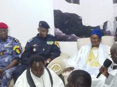 Magal de Touba : 4 000 policiers mobilisés, le DGPN Mame Seydou Ndour reçu par Cheikh Bassirou Abdou Khadr.