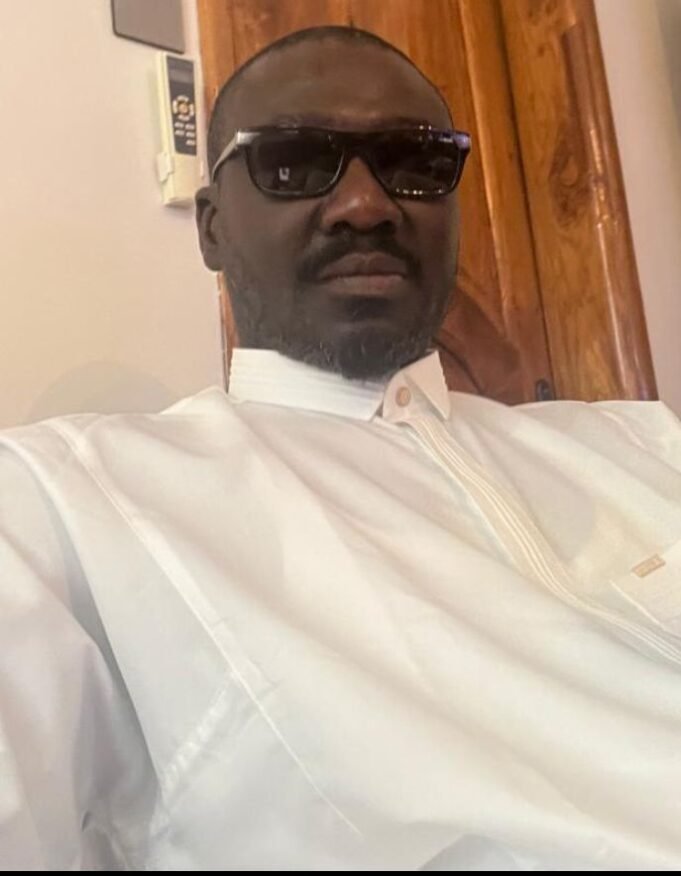 « De l’argent sale est entré à Touba » Cheikh Serigne Mbacké Thiam réclame des clarifications après la plainte contre Ousmane Sonko par le collectif des petits fils de Serigne Touba.